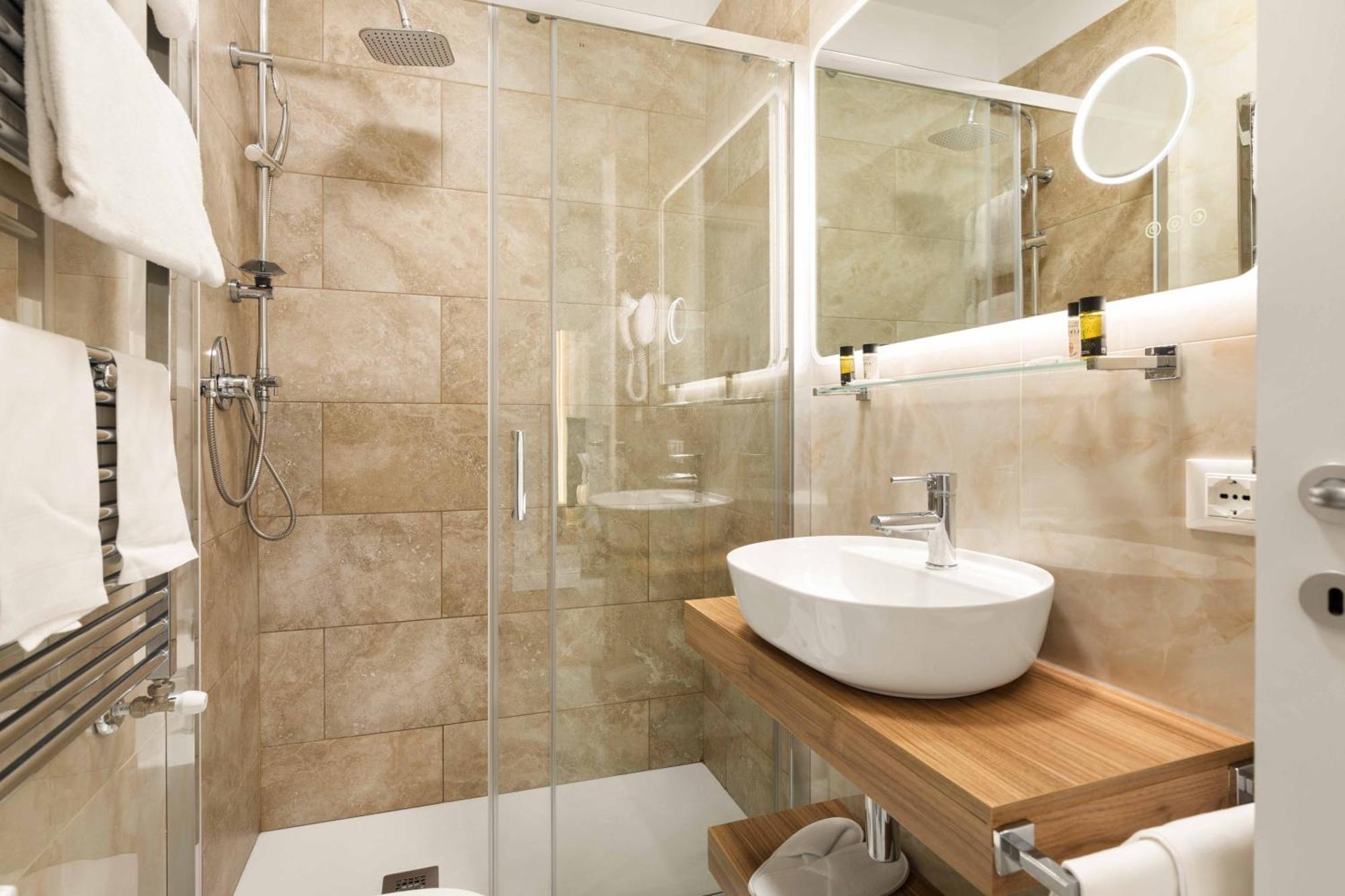 Albadea Deluxe Hotell Rom Exteriör bild
